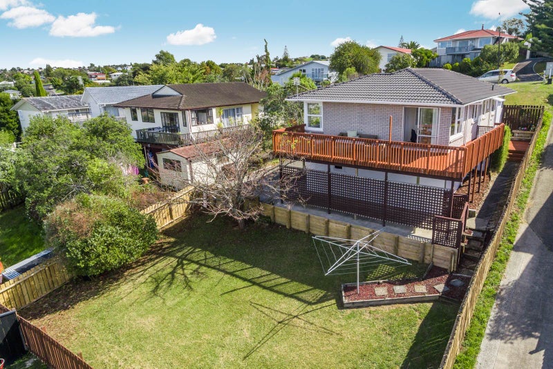 35 Juniper Road, Sunnynook, Auckland - Carousel 2