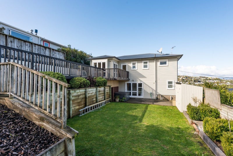 32 Prospect Terrace, Johnsonville, Wellington - Carousel 2