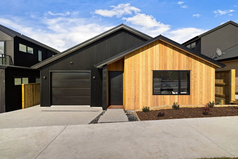 150 Howden Drive, Jacks Point, Queenstown - Carousel 1