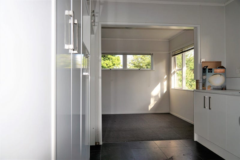 90 Coronation Road, Hillcrest, Auckland - Carousel 2