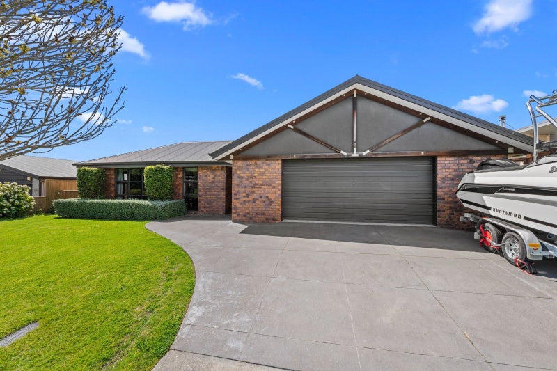35 Forest Park Drive, Witherlea, Blenheim - Carousel 1