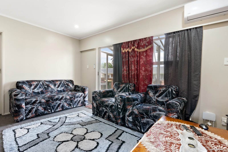 4/10 Margaret Road, Papatoetoe, Auckland - Carousel 2