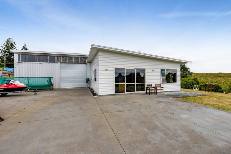 242 Henwood Road, Paraite, New Plymouth - Carousel 2