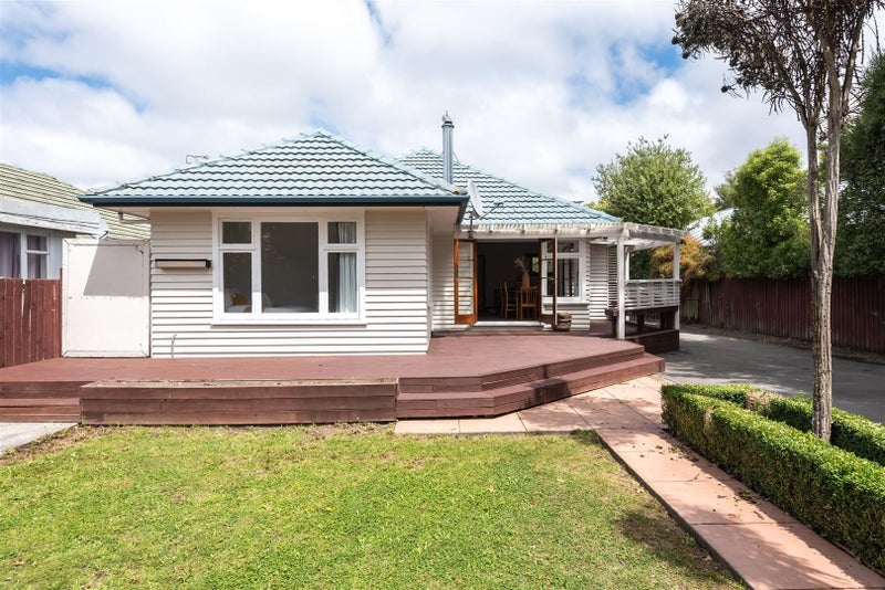 80 Brookside Terrace, Bryndwr, Christchurch - Carousel 1