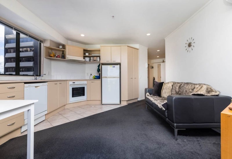 7D/6 Whitaker Place, Grafton, Auckland - Carousel 2