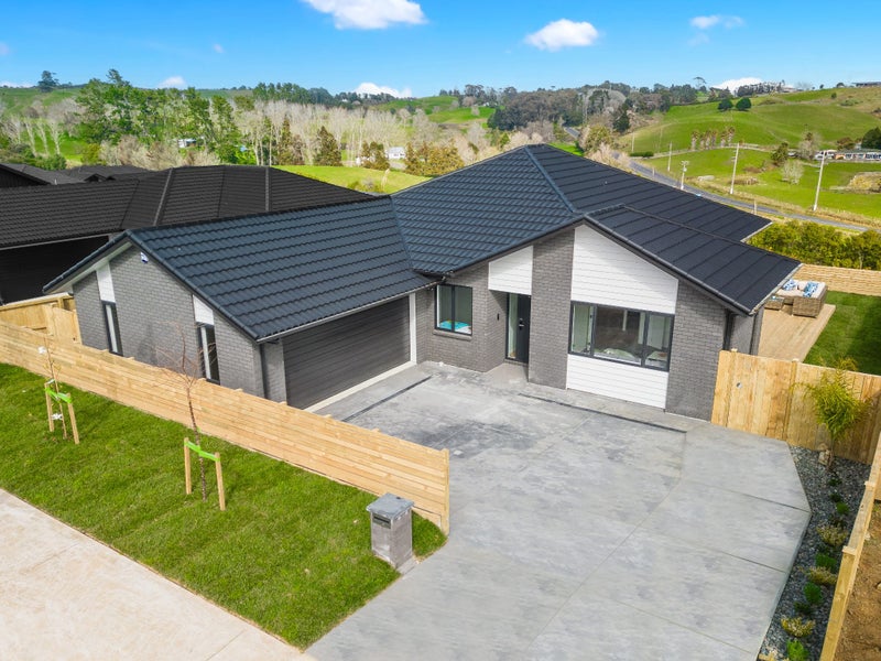 6 Clark Rise, Pokeno - Carousel 1