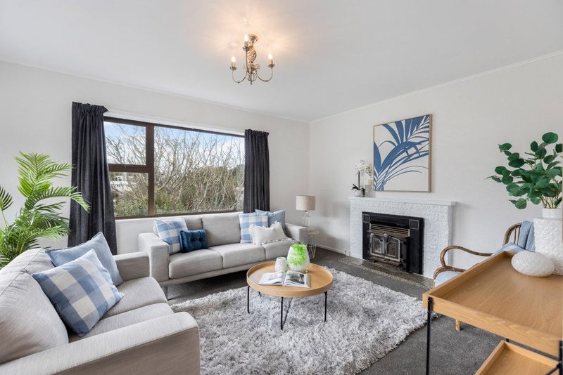 9 Cotswold Crescent, Newlands, Wellington - Carousel 2