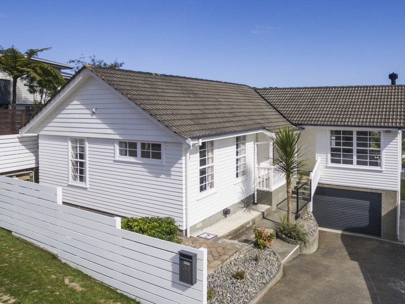 36 Kandy Crescent, Ngaio, Wellington - Carousel 2