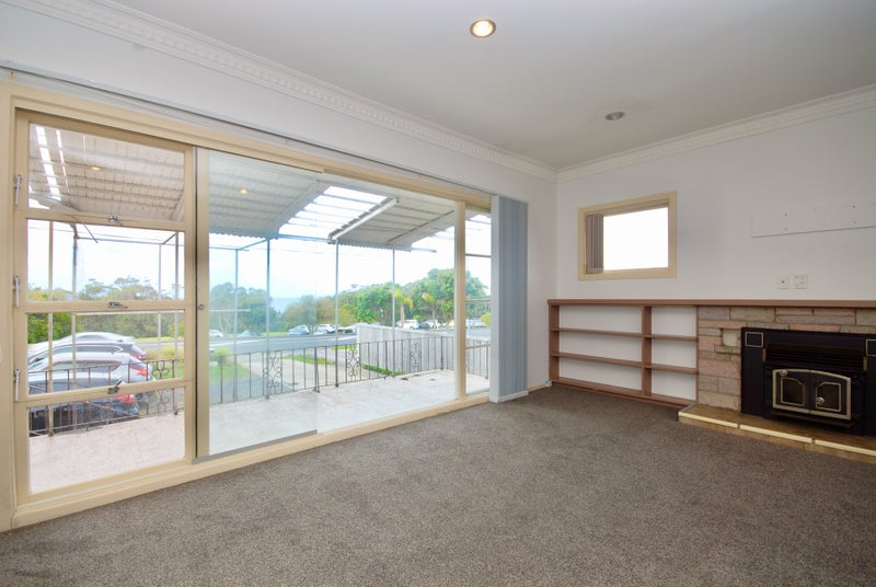 306A East Coast Road, Forrest Hill, Auckland - Carousel 2