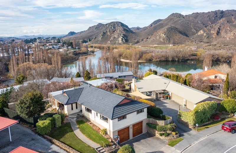 10 O'Neill Crescent, Bridge Hill, Alexandra - Carousel 24