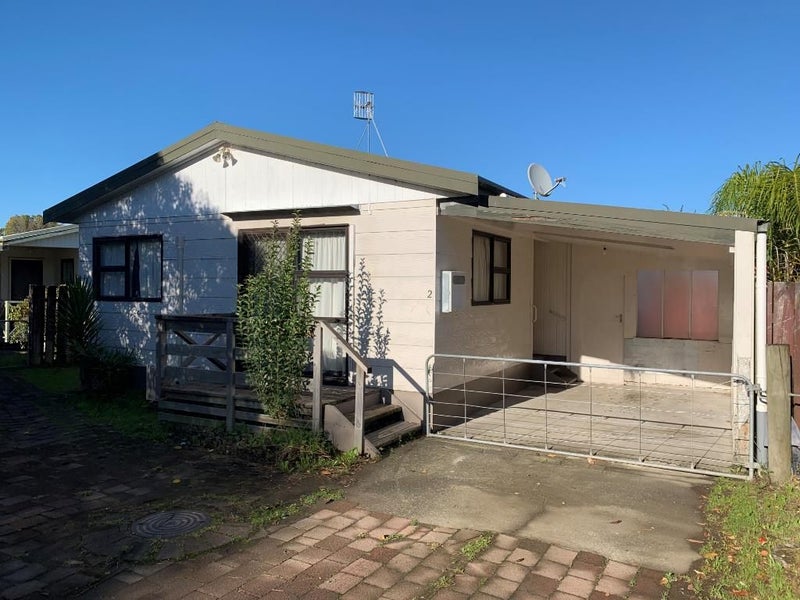 2/413 Peachgrove Road, Fairfield, Hamilton - Carousel 1