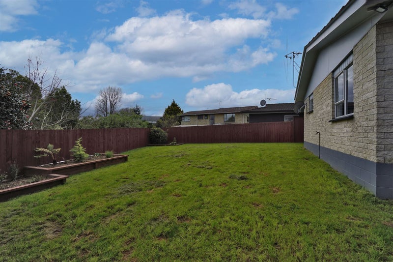 8B Richardson Road, Bader, Hamilton - Carousel 15