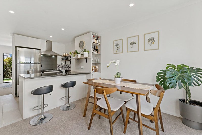 17 Beardmore Lane, Papakura, Auckland - Carousel 2