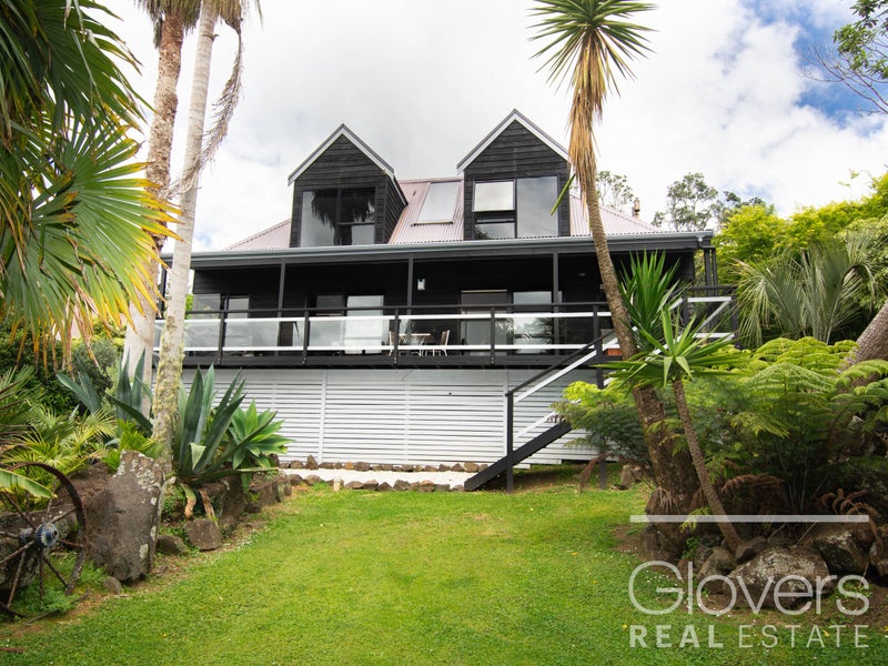 22 Rimu Road, Oratia, Auckland - Carousel 1
