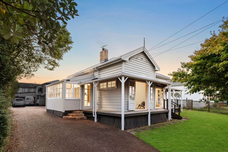 18A Highbury Street, Avondale, Auckland - Carousel 2