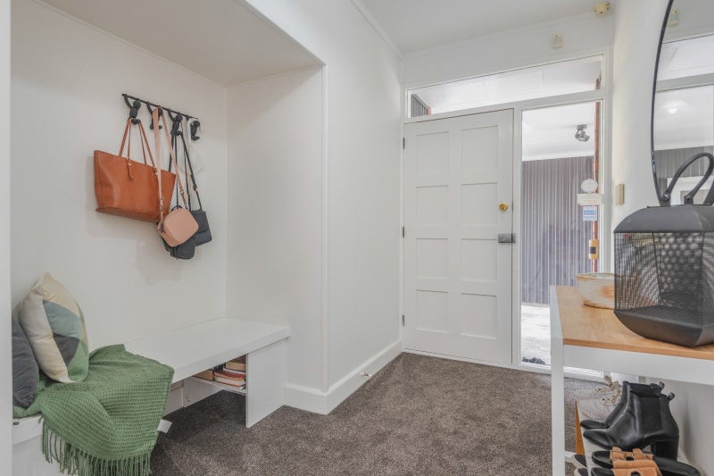 108 Buick Crescent, Awapuni, Palmerston North - Carousel 2