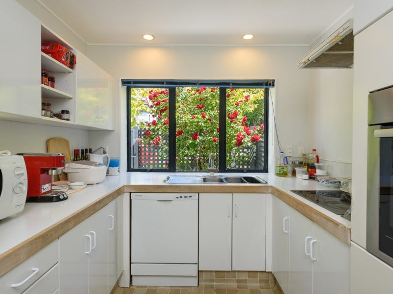 13/14 Harriett Street, Thorndon, Wellington - Carousel 2