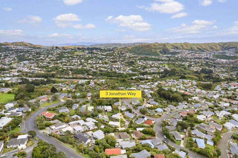 3 Jonathan Way, Paparangi, Wellington - Carousel 9
