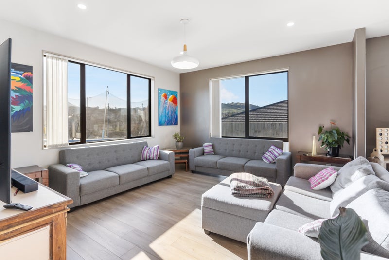 8 Hillpark Drive, Pokeno - Carousel 1