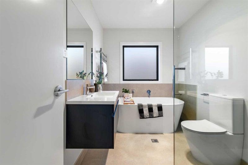 2/40 Rose Berry Crescent, Flagstaff, Hamilton - Carousel 18