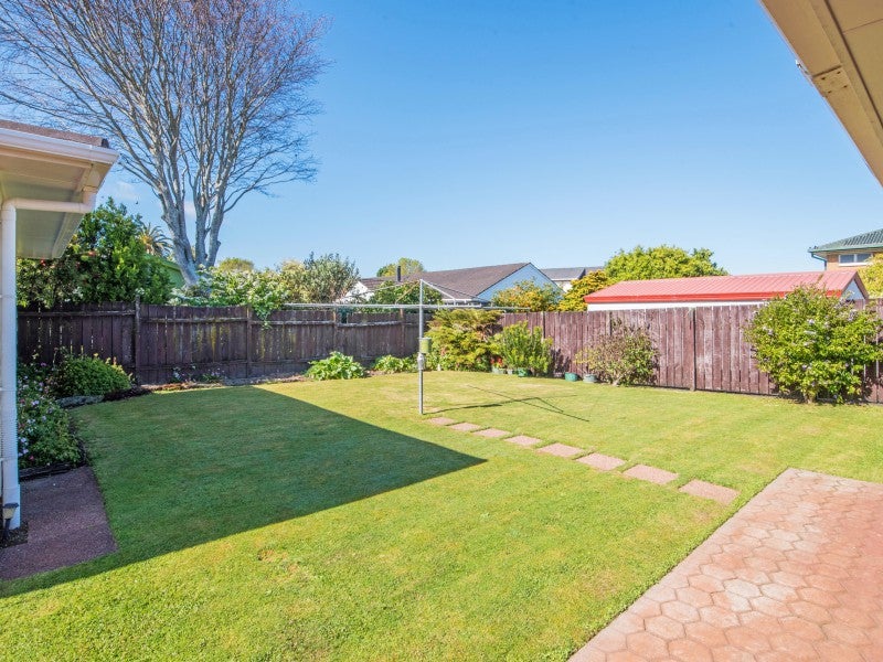 10 Syntax Place, Conifer Grove, Takanini - Carousel 2