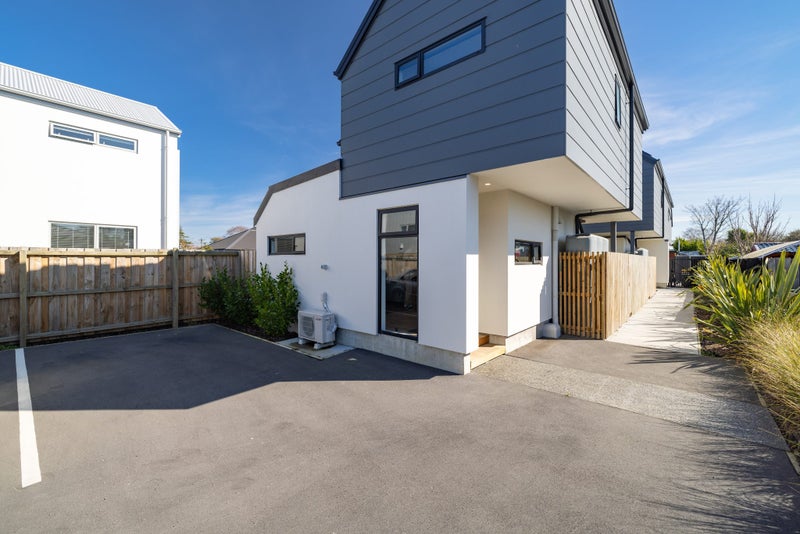 2/13 Leitch Street, Somerfield, Christchurch - Carousel 14