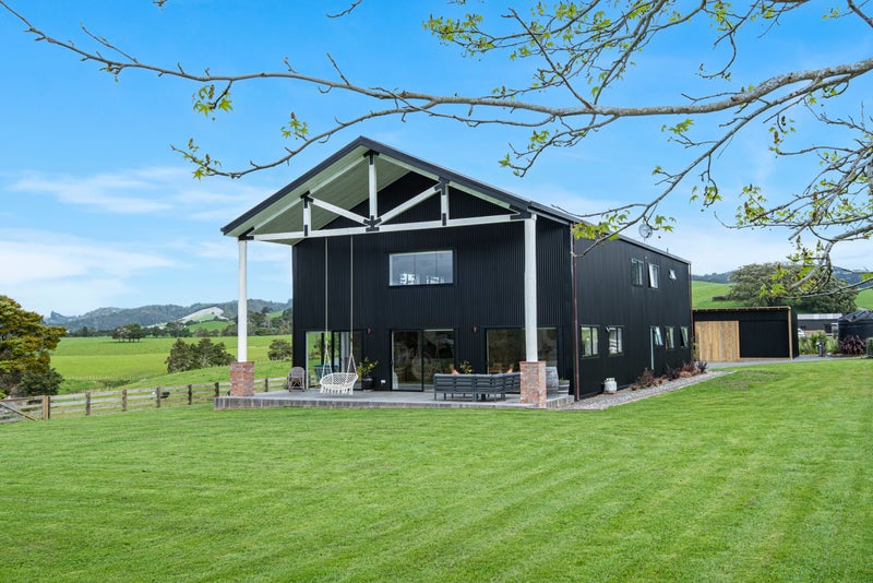 106 Pataua Road, WHAREORA, WHANGAREI - Carousel 1