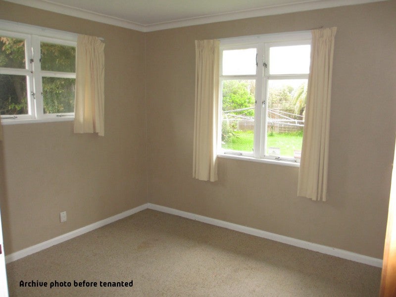 24 Wood Street, Takaro, Palmerston North - Carousel 9