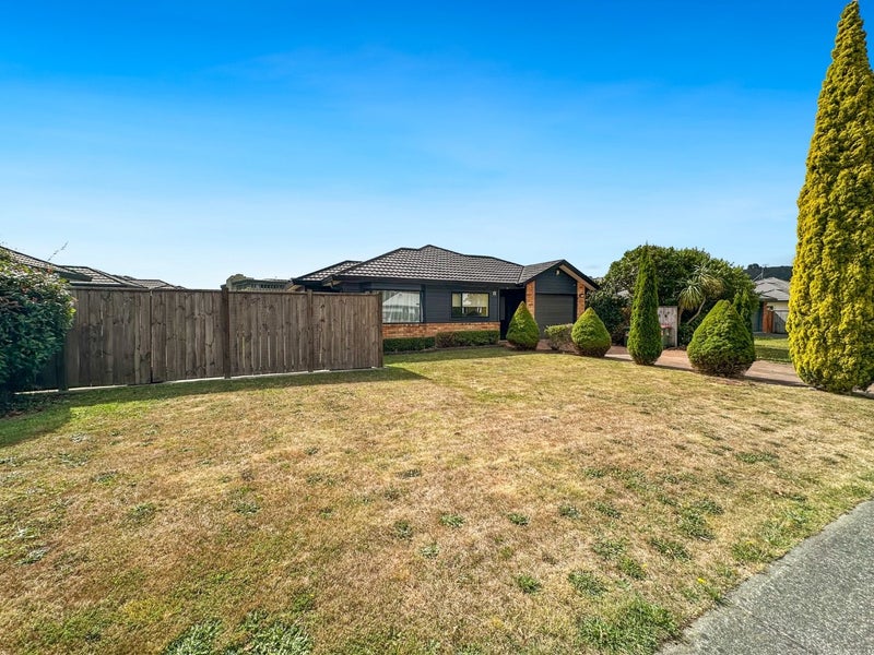 11 Messines Avenue, Trentham, Upper Hutt - Carousel 2