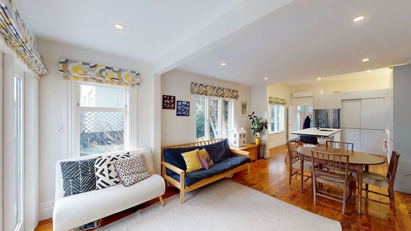 2/188 The Parade, Island Bay, Wellington - Carousel 1