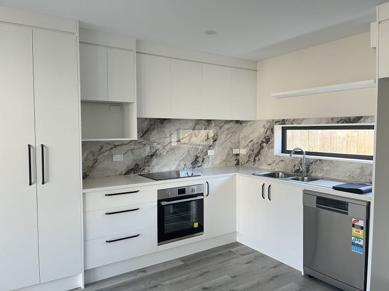 3/6 Vine Street, Māngere East, Auckland - Carousel 2