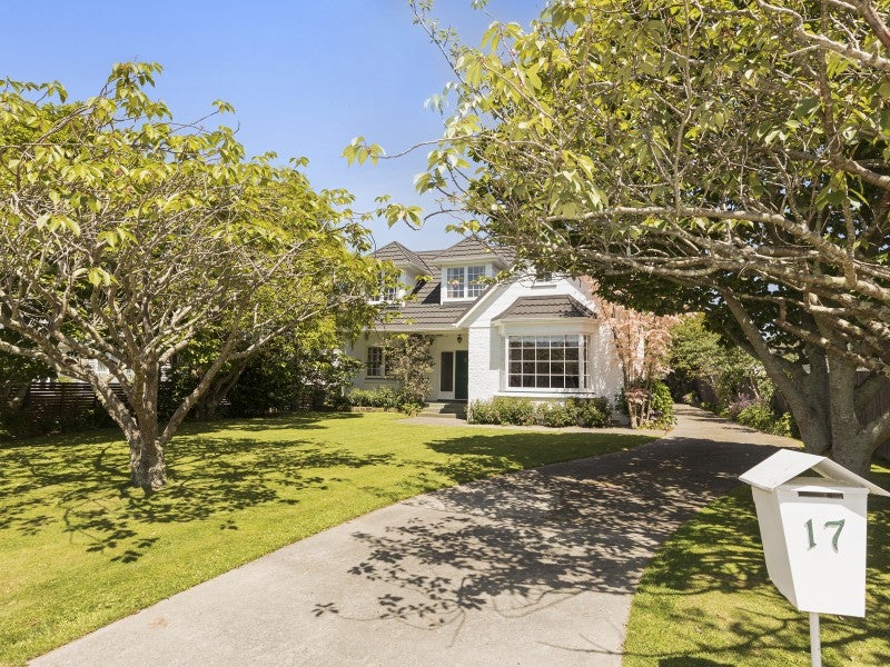 17 Chilton Grove, Hutt Central, Lower Hutt - Carousel 1