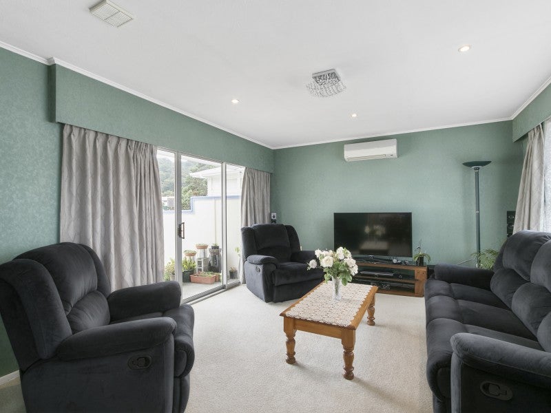 42 Mohaka Street, Wainuiomata, Lower Hutt - Carousel 2