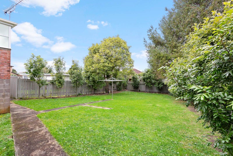 3/18 Ellen Avenue, Hillcrest, Auckland - Carousel 2