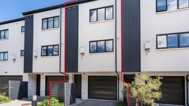 15 Henry Maxwell Way, Flat Bush, Auckland - Carousel 1