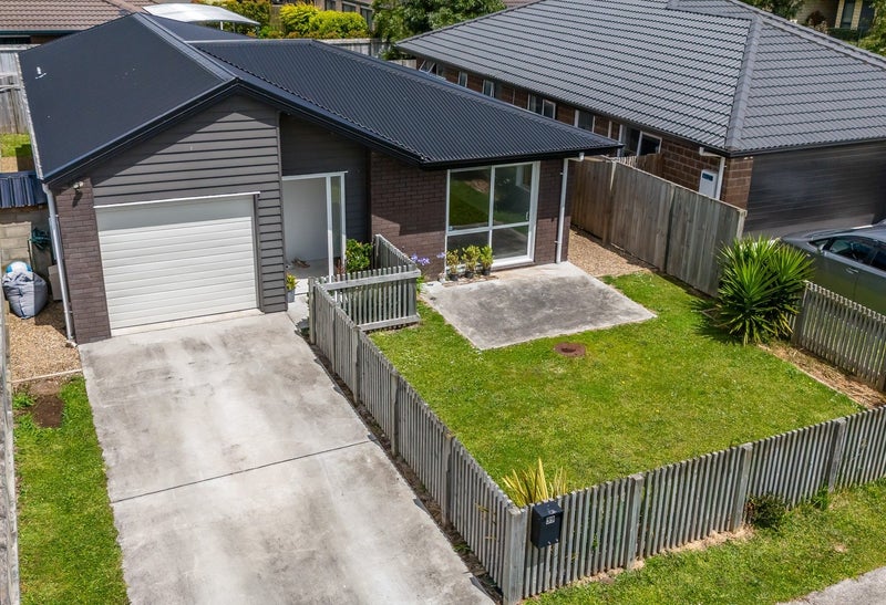 39 Maanihi Drive, Rototuna North, Hamilton - Carousel 1