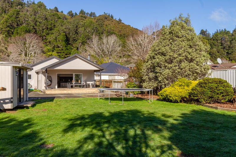 29 Hine Road, Wainuiomata, Lower Hutt - Carousel 1