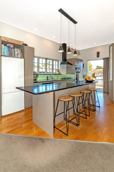 34 Ormond Road, Whataupoko, Gisborne - Carousel 2