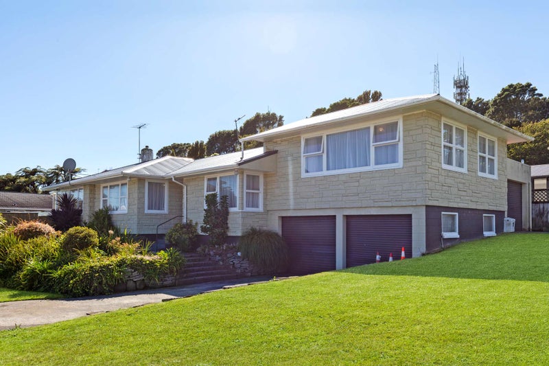 11 Belair Avenue, Blagdon, New Plymouth - Carousel 1