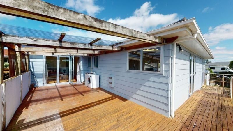 8 Leatham Crescent, Opaheke, Papakura - Carousel 11