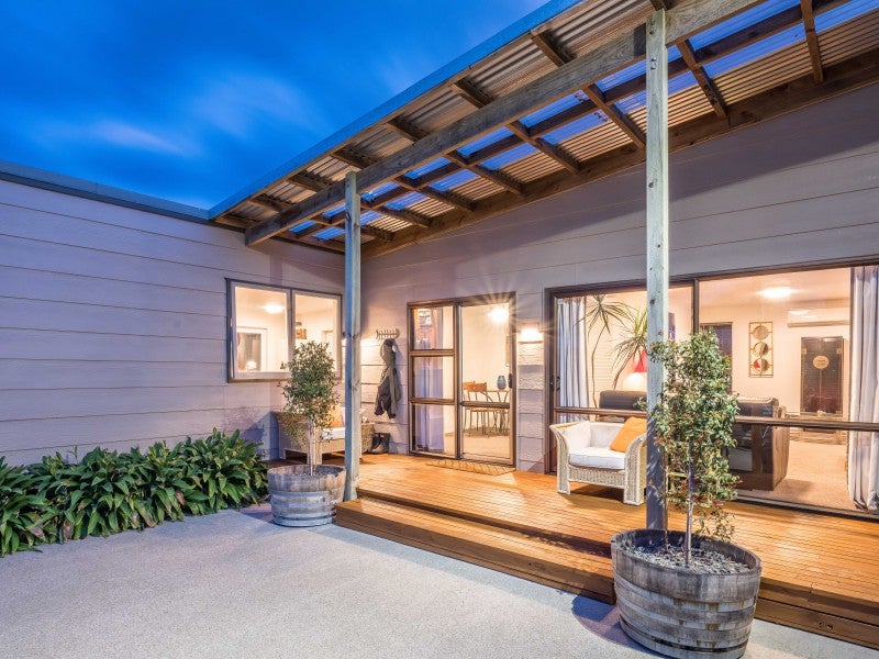 59 Tennis Court Road, Raumati South, Paraparaumu - Carousel 1
