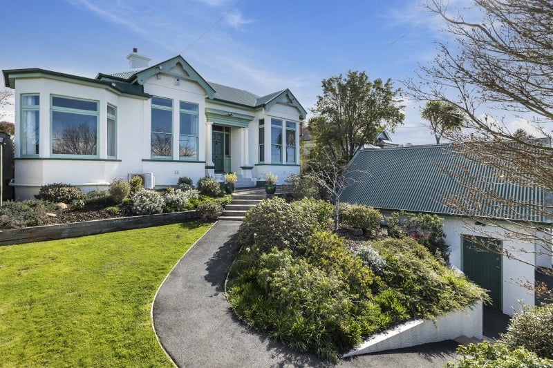 19 Granville Terrace, Belleknowes, Dunedin - Carousel 1