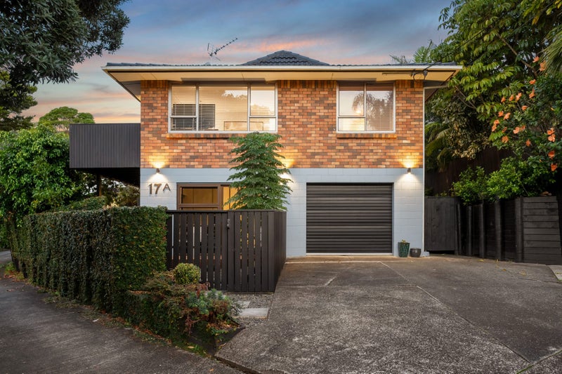 17A Clematis Avenue, Murrays Bay, Auckland - Carousel 1