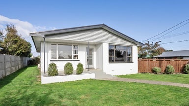 27 Holloway Street, Waikiwi, Invercargill - Carousel 1