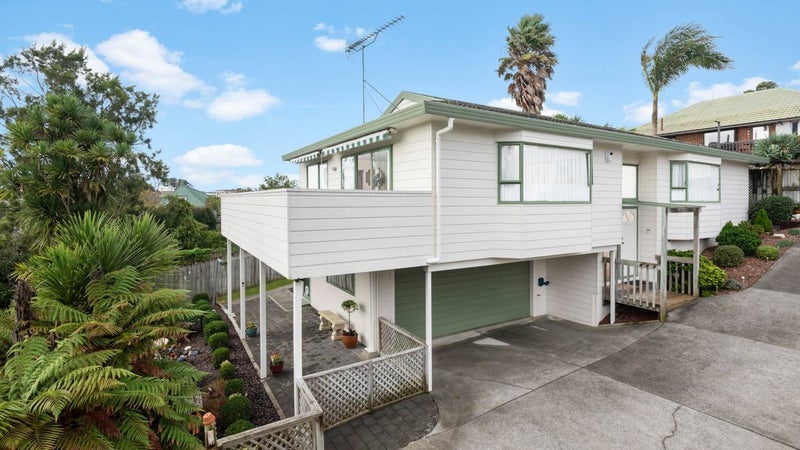 451A Hillsborough Road, Mount Roskill, Auckland - Carousel 1