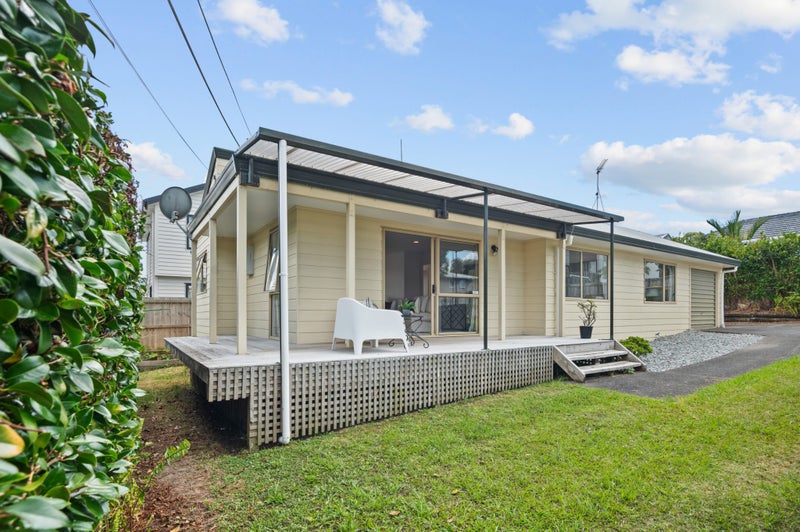 1/14 Elliott Avenue, Bayview, Auckland - Carousel 2