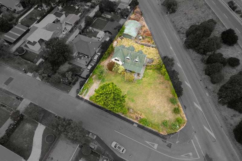 3 Laing Crescent, Heathcote Valley, Christchurch - Carousel 1