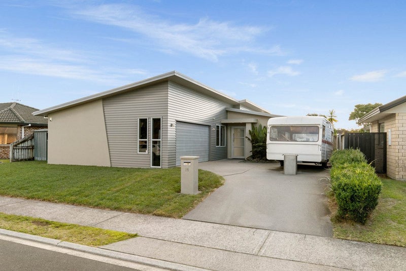 14 Waterford Park Drive, Papamoa Beach, Papamoa - Carousel 1