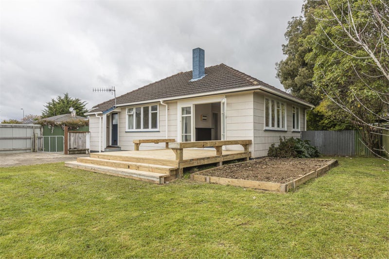 4 Salford Place, Awapuni, Palmerston North - Carousel 1