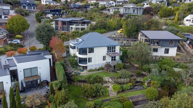 20 Woodlau Rise, Huntsbury, Christchurch - Carousel 1